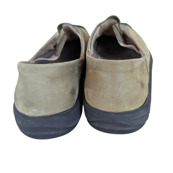 Keen Slip On Shoes Women 9 Green Nubuck Leather Loafers Gorpcore Comfort Casual - Picture 4 of 7